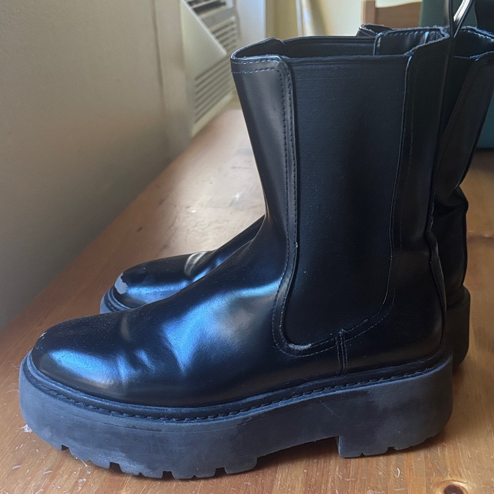 H&M Black Chunky Chelsea Platform Boots